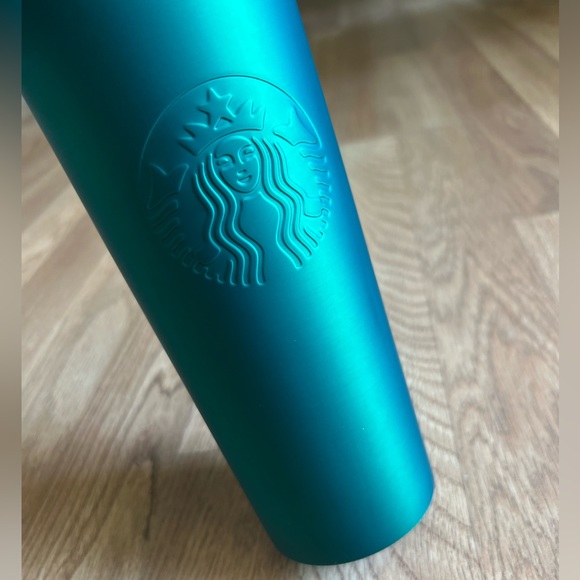 Starbucks MATTE Green 2023 Venti Cold Cup NWT 24 Oz - Picture 5 of 9